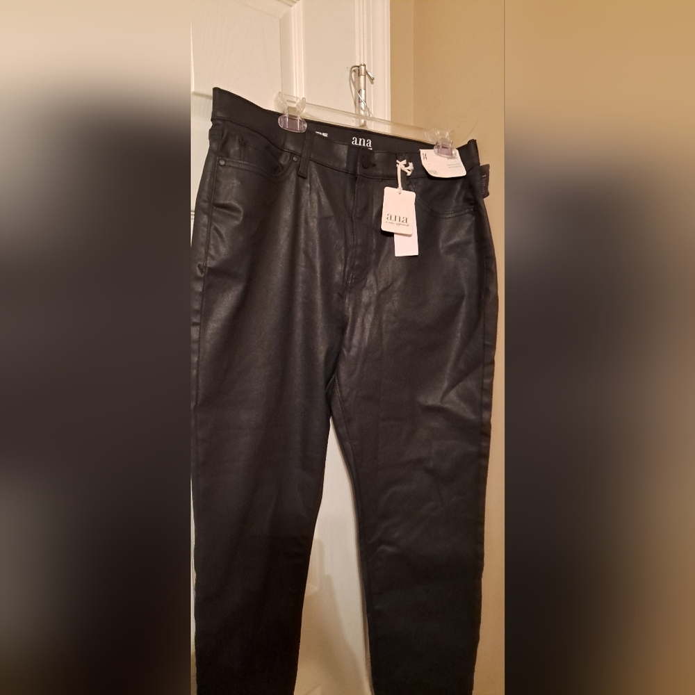 A.n.a Womens High -Rise Straight leg pants NWT